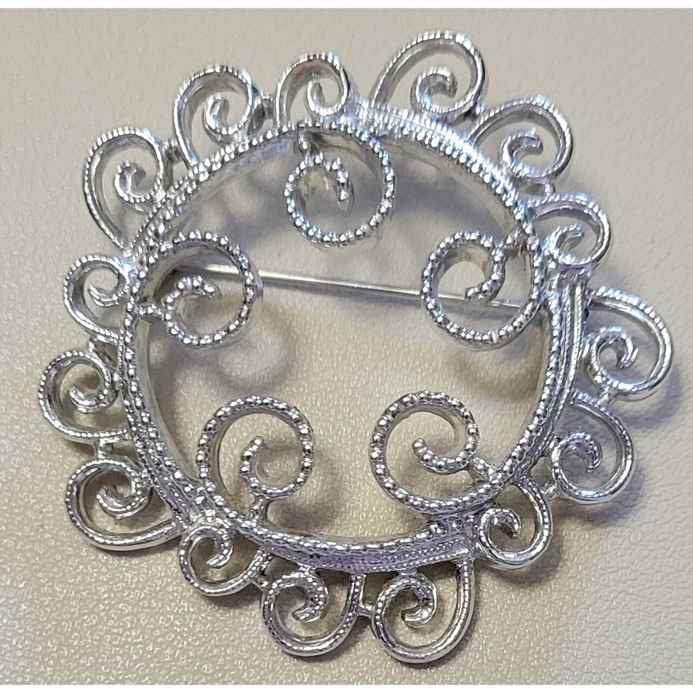 Vintage SARAH COVENTRY Silvery‎ Mist Silver Tone Round Filigree Scroll Brooch 2"